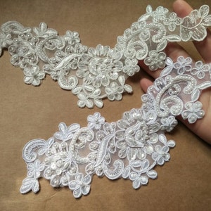Un paio di applique di pizzo con perline pesanti, accessori per abiti da sposa Applique, finiture in pizzo fai-da-te da sposa