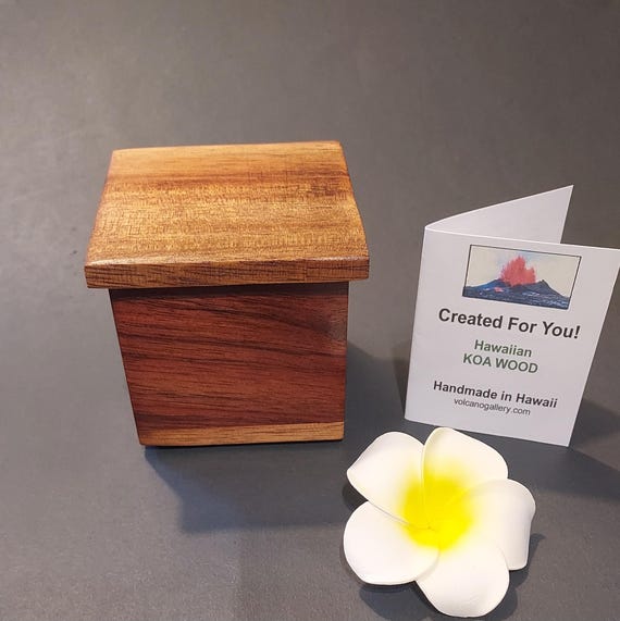 Hawaiian Koa Wood Treasure Box: Hawaiian Keepsake Box - Handmade