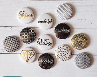 1 "- set July 2018 Pinback button badge