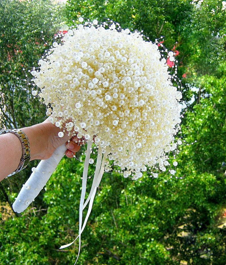 Bouquet de mariée, bouquet de mariage, bouquet de perles ivoire, bouquet de perles personnalisé, bouquet de mariée, BOUQUET DE BROCHE et vidéo avec ce bouquet image 2