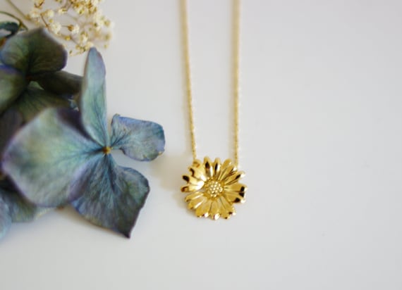Pendentif fleur 20 mm, Laiton Doré Or Fin, Chaîne 40 cm, Bijou Bohème Chic, Sans Chrome ni Nickel