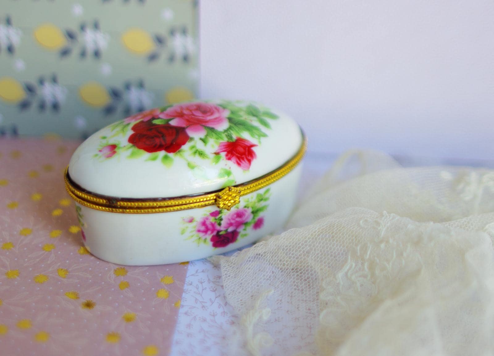 Boîte à Bijoux OC & CO En Porcelaine - Motif Floral, Occasion En Très Bon état