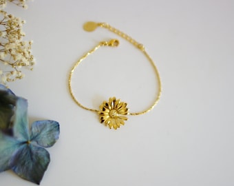 Gold Sunflower Bracelet, Boho Chic Jewelry, 20 mm Charm, 14.5 cm + Extension