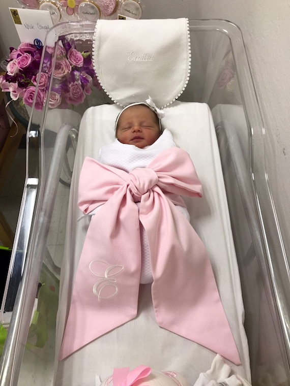 swaddle and bow