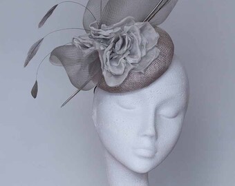 Silver Grey Fascinator Mother of Bride Hat-Kentucky Derby Hat- Royal Ascot Hat-Wedding Hat