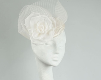 READY MADE, Ivory Fascinator,  Kentucky Derby Hat, Royal Ascot Hat, Occasion hat, Mother of the Bride Hat, Tea Party Hat, Church Hat