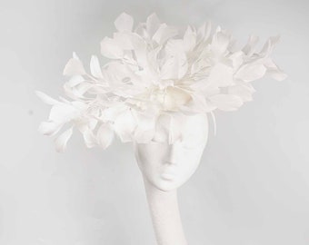 Ivory Feather Fascinator, Kentucky Derby Hat, Royal Ascot Hat, Occasion Hat, Race Day Hat, New SS 2024