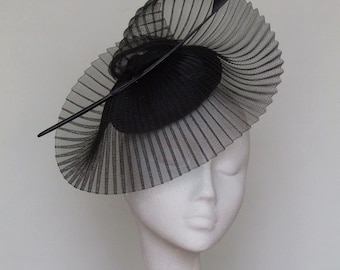 Black Fascinator-Kentucky Derby Hat- Royal Ascot Hat -  Melbourne Cup Hat - Wedding Hat, Mother of the Bride Hat