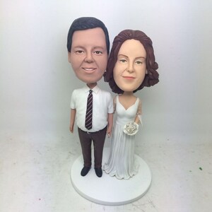 Personalized Wedding Cake Topper Custom Bobblehead Cake Topper Wedding Gift Custom Wedding Cake Topper Wedding Bobblehead Bride and Groom