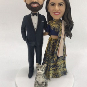 Custom Indian Wedding Cake Topper Indian Wedding Bobble Head Traditional Indian Bride Personalized Indian Wedding Cake Topper Indian Wedding