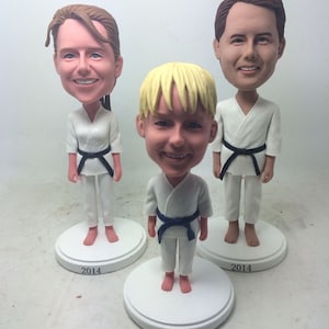 Karate Familie Benutzerdefinierte BommelKopf Ton Figuren basierend auf Kundenfotos Karate Geburtstag Topper Karate Geschenke Vater Mann Kinder