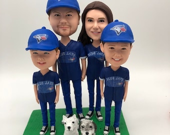 Custom Personalized Family With Kid Pets Wedding Cake Topper Bobble Head Clay Figurine Based on Customers Photos Wedding Cake Topper Gift