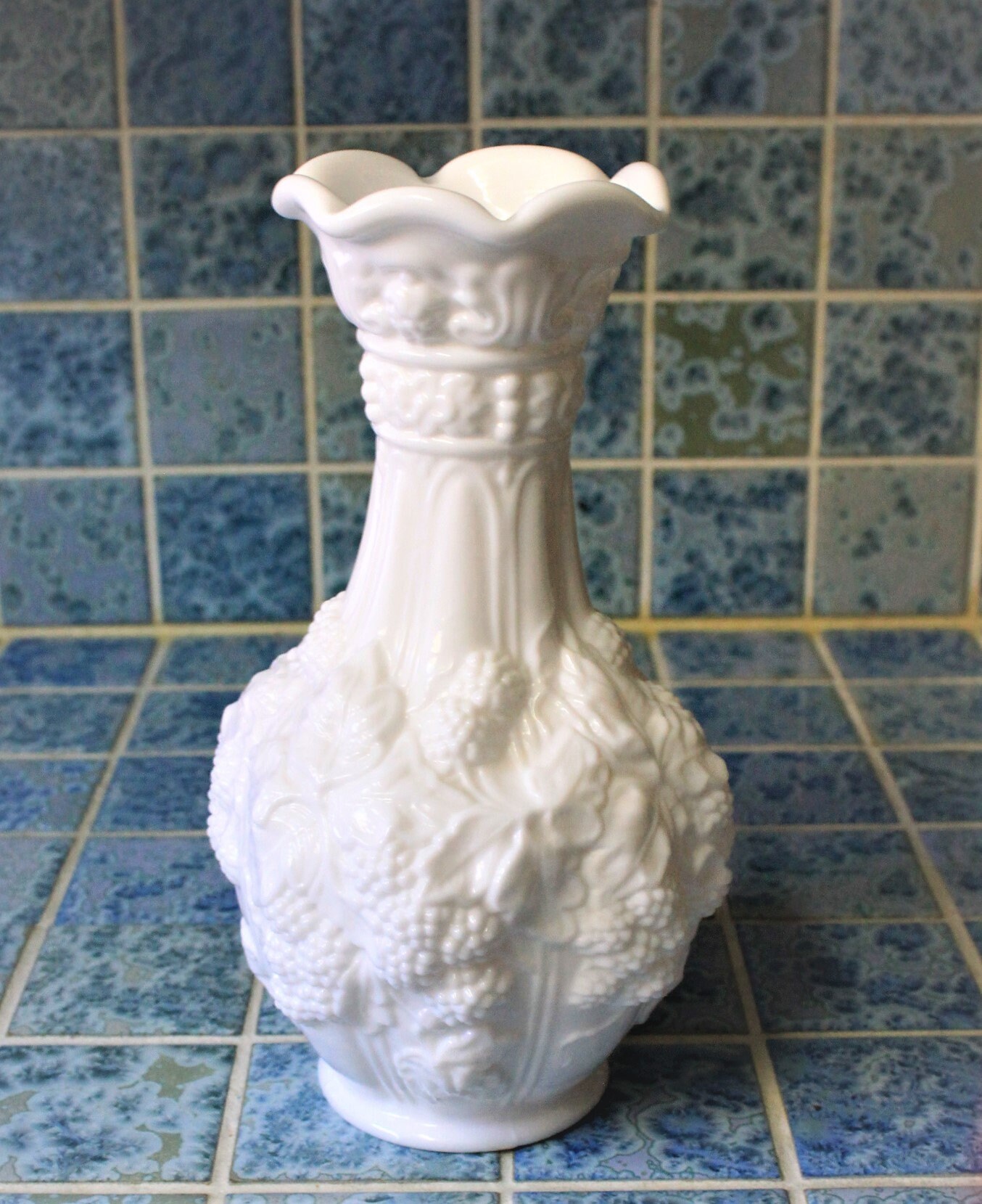 10 Large Imperial Milk Glass Vase 477 Doeskin Loganberry, matte white,