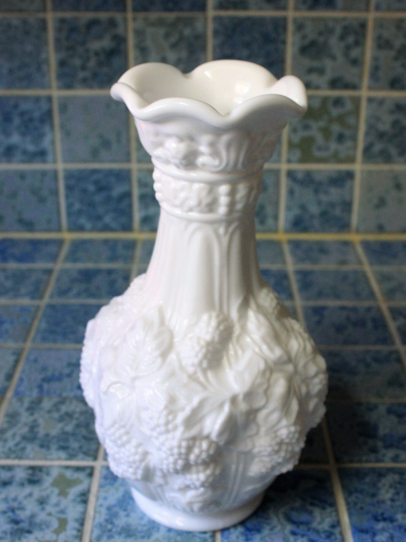 10 Large Imperial Milk Glass Vase 477 Doeskin Loganberry, matte white,