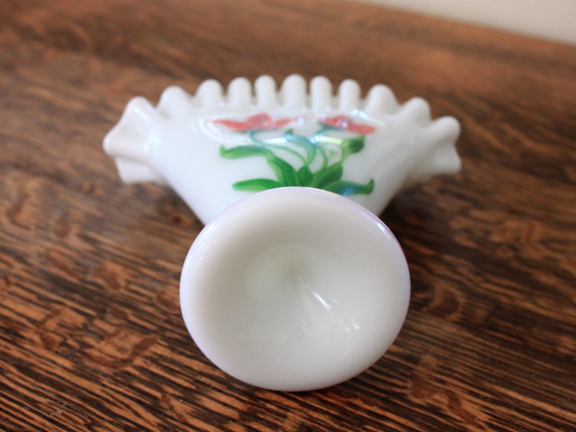 Rare Fire King Tulip Design Milk Glass Ruffled Fan Vase with Painted Tulips