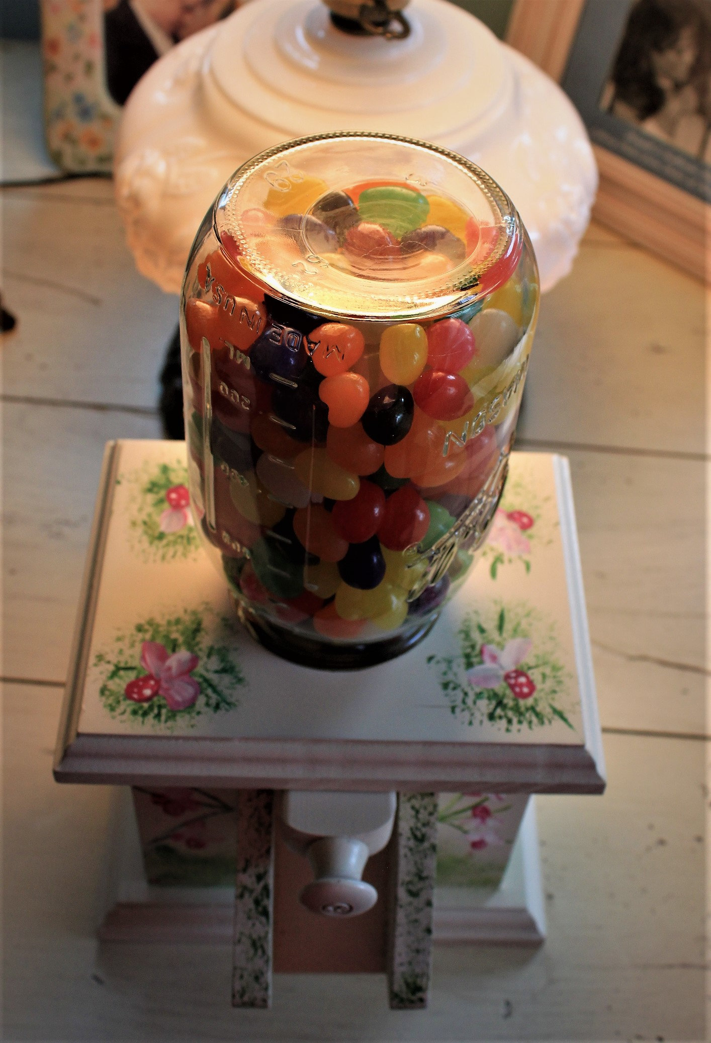 Decorative Candy/Nut dish/dispenser