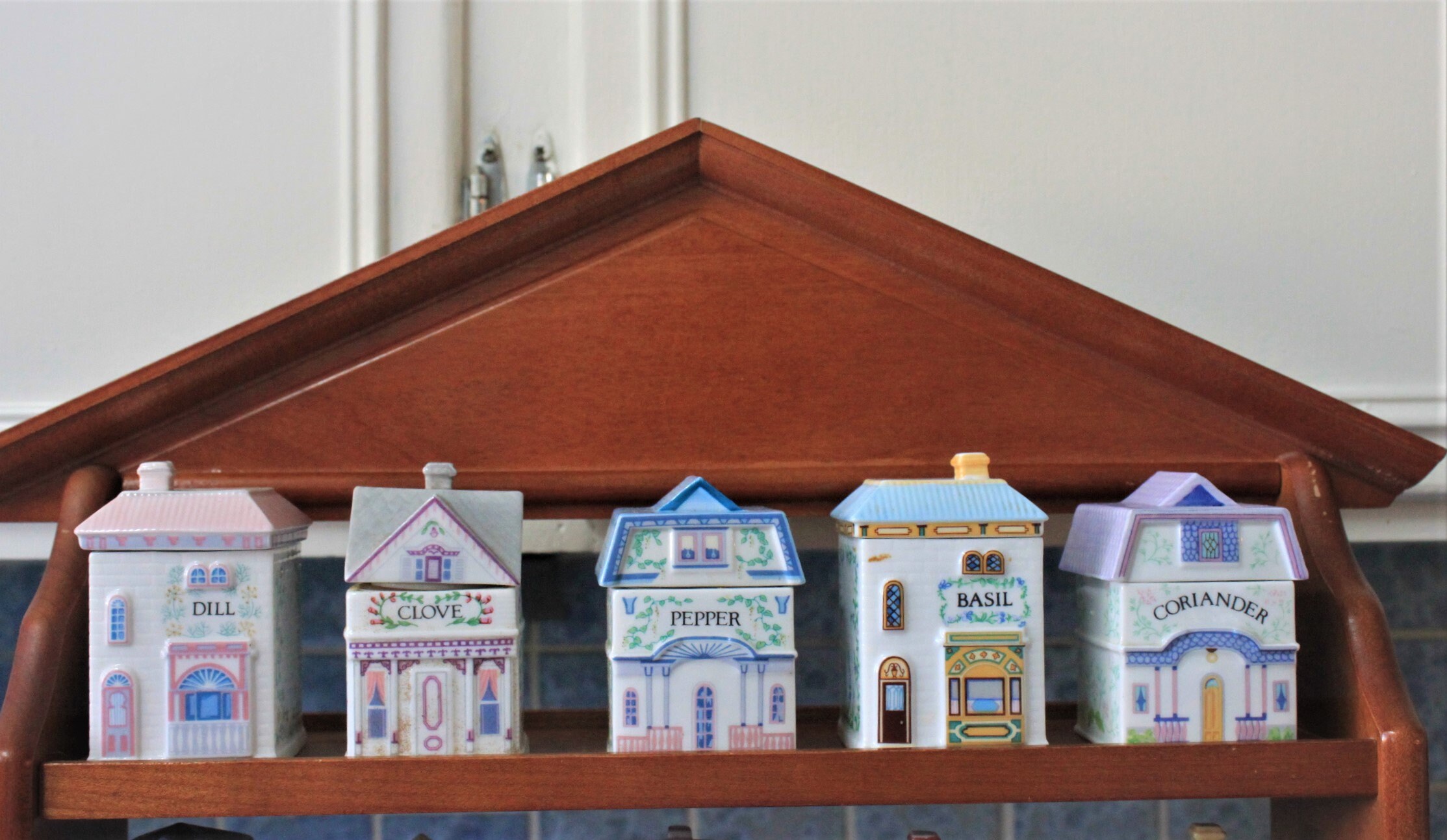 Lenox Spice Village Set 18 Porcelain jars, some spice occupants, with wooden rack.
