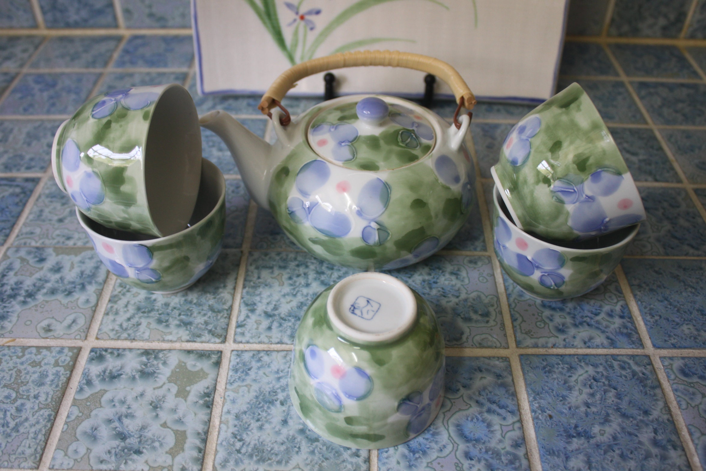 Vintage Japanese Tea/ Saki Set; Asian Teapot And Cups; Teapot and Cups