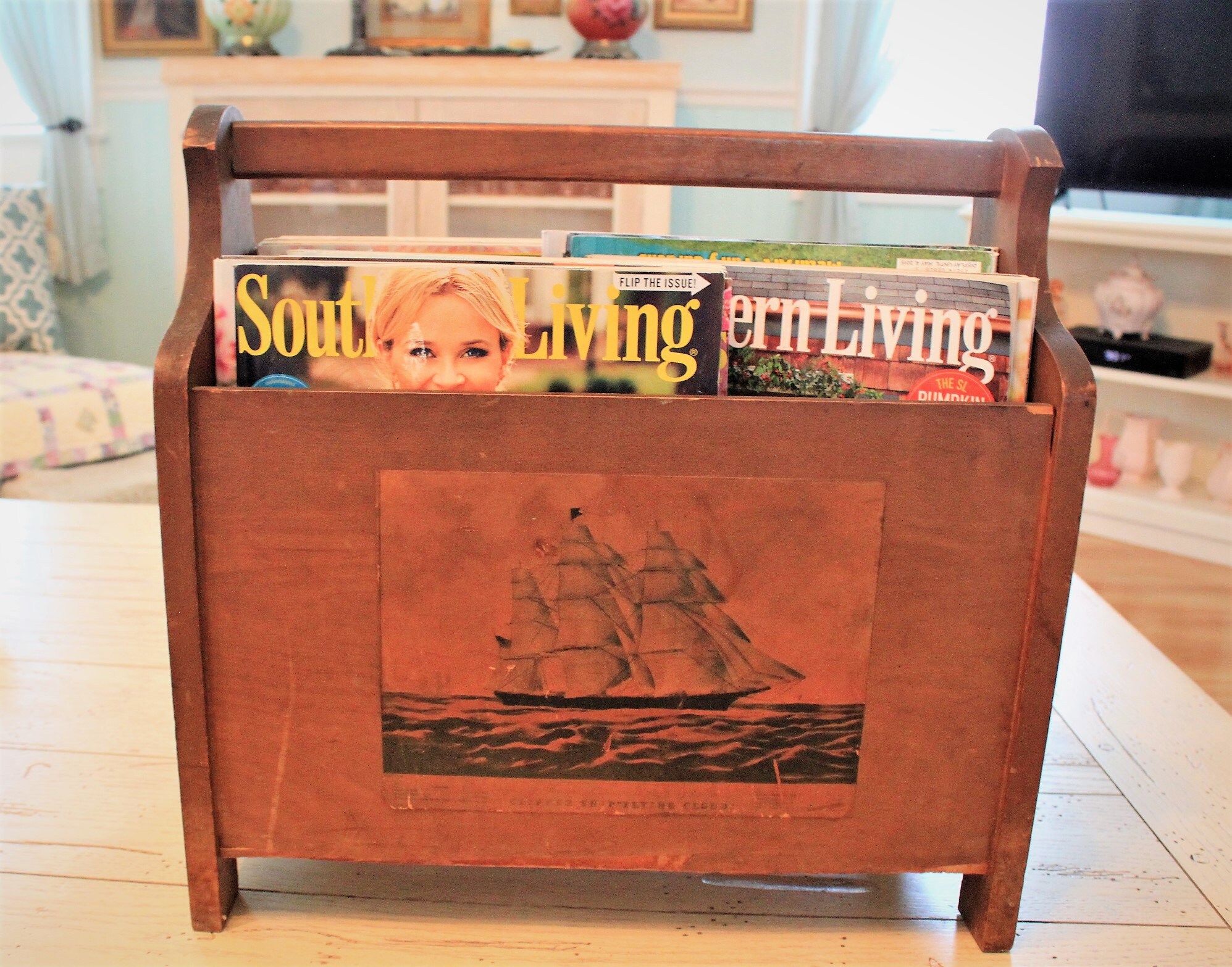 Vintage Early American Primitive Wooden Magazine Rack Holder