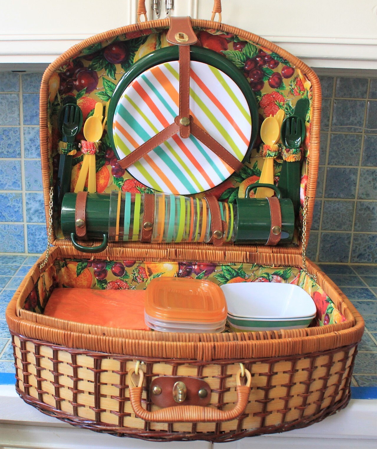Complete Vintage Wicker Picnic Basket with set Dinnerware Boho Basket