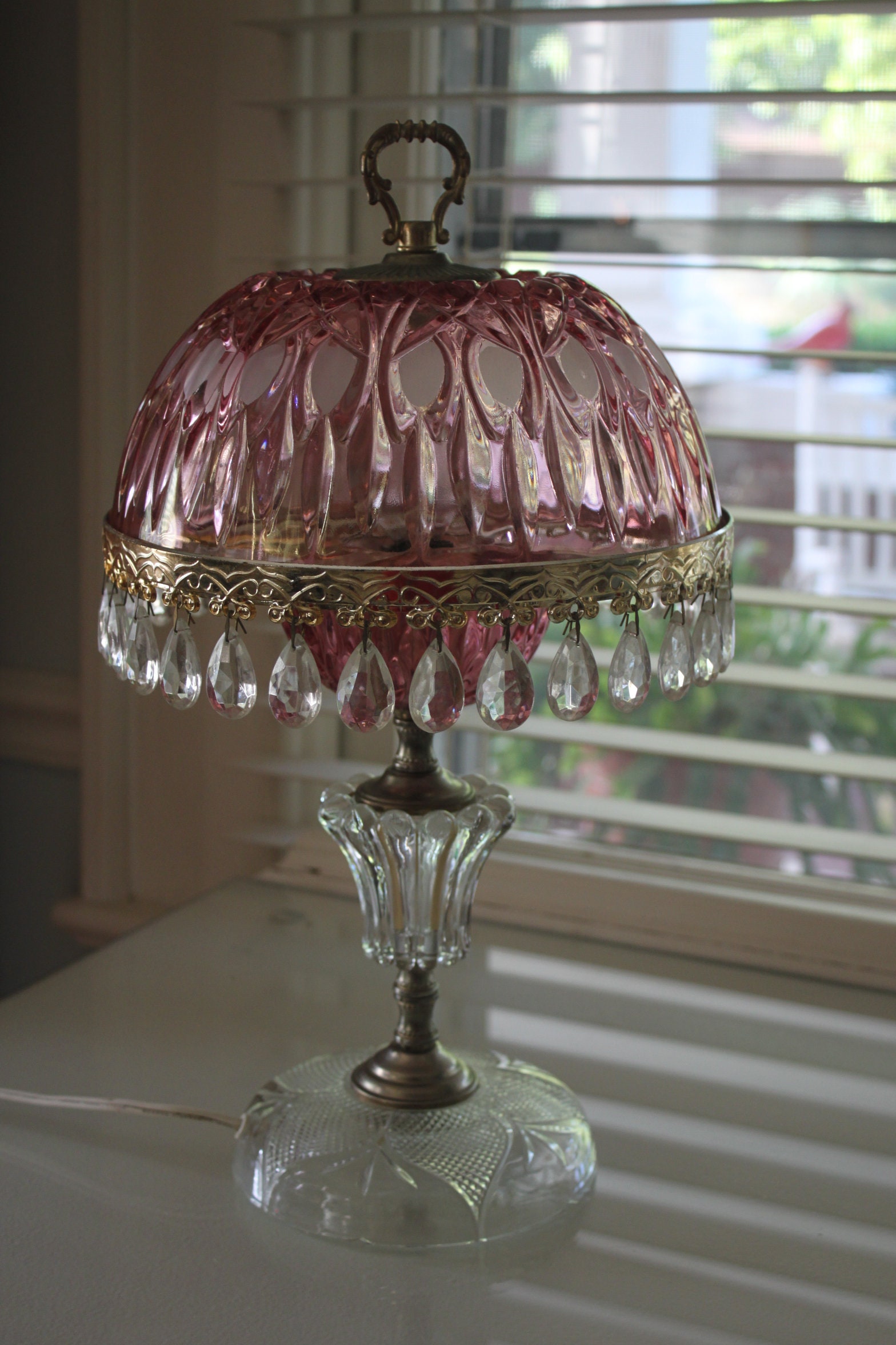 Working Vintage Crystal Glass Prism Rose Boudoir 14 Table Lamp Made in