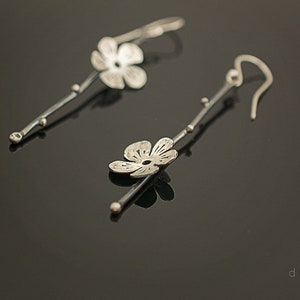 Long Silver Daisies Earrings, Non Symmetric Flower Dangles, Modern Design Handmade Jewellery