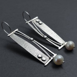 Geometric Pearl Dangle Earrings: Modern Silver Bauhaus Jewelry