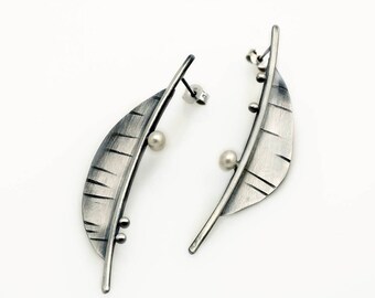 Silver Leaf Long Earrings, Pearls, Studs, Leaves, Textured, Matte finish, Oxidized, Diapiro