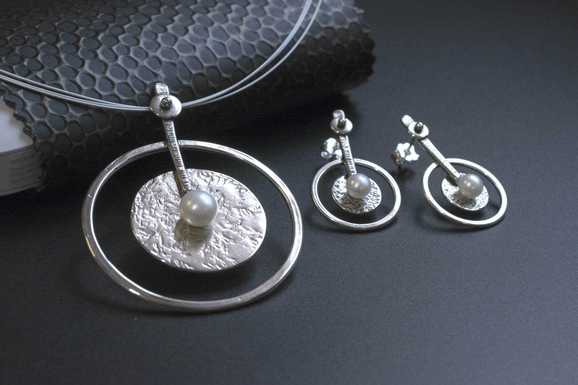 Still Waters Earrings - Gold/Silver