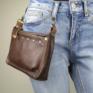 Brown Leather Hip Bag With Studs, Small Convertible Crossbody Purse, Hip Clip On Belt Loop Bag, Trail Ride Waist Bag, Motorcycle Hip Pouch