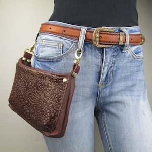 Women's Western Brown Leather Hip Bag, Cowgirl Small Convertible Crossbody Purse, Trail Ride Belt Loop Bag, Waist Bag Belt Bag, Hip clip Bag