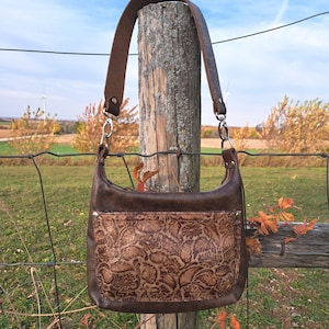 Borsa a tracolla da donna in pelle marrone, stile cowgirl, con pelle lavorata a rilievo con motivi floreali, borsa a tracolla western vintage invecchiata