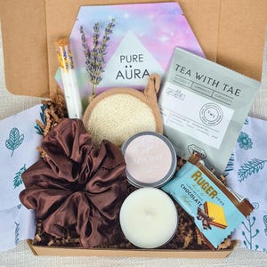 Spa Gift Box for Her: Eucalyptus, Lavender & Rose Self-Care Set