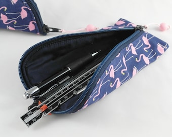 Curved case made of flamingo Japanese fabrics