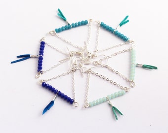 Cristales de pendientes "Anáhuac" - geométrico triángulo - azul eléctrico mini pompón azul - Azteca bjoux - moderna joyería de cuero