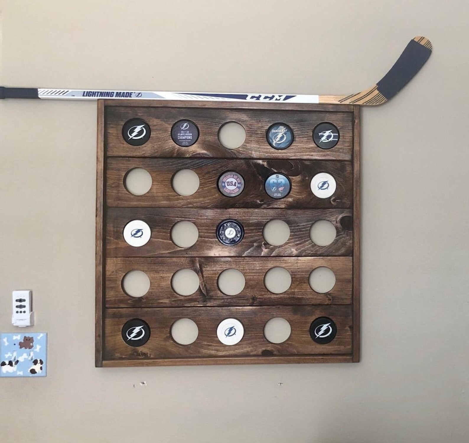 Wood Hockey Puck Holder 5x5 Display Etsy