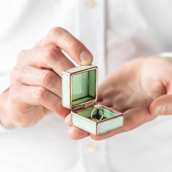 Green Glass Engagement box Wedding ring box Menthol color Proposal box Engagement ring holder Glass poposal box Square ring dish Leosklo