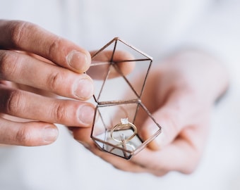 Mini boîte à bagues pour proposition en cuivre Boîte à bagues de fiançailles en verre argenté Boîte pour proposition noire Boîte à bagues personnalisée pour la Saint-Valentin Gravure sur la boîte à bagues