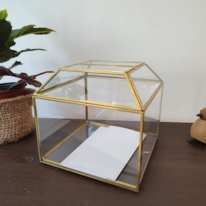 Caja de boda grande para tarjetas Titular de la tarjeta de ceremonia de boda de estilo clásico Caja de vidrio para tarjetas de boda Decoración de la mesa de boda Titular de la tarjeta de latón