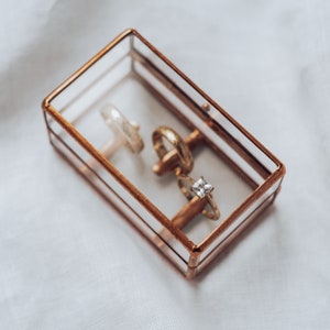 Ringdoos voor drie ringen Trouwringdoos voor 3 ringen Glazen ringendoos voor verlovings- en trouwringen Glazen houder voor drie ringendoos