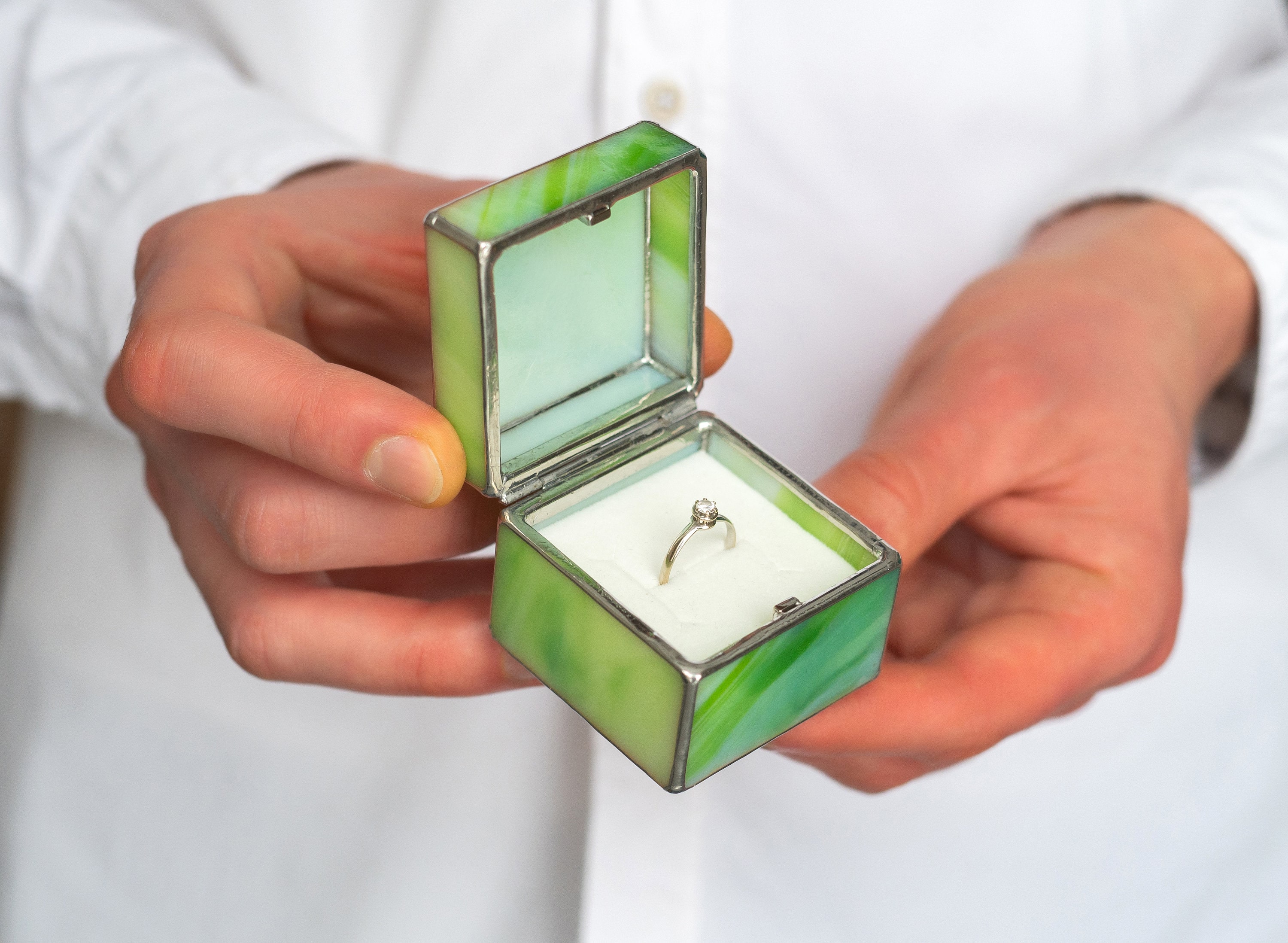 Caja de vidrio verde para anillos de boda, para dos o tres anillos. Caja para guardar anillos de boda. Caja de vidrio para anillos de compromiso, ideal para compromisos especiales. Leosklo