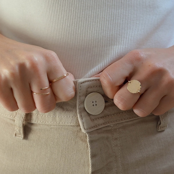 Bague disque martelé, gold-filled ou argent sterling · Cadeau pour elle