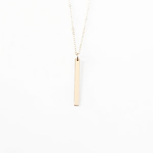 Collier barre verticale, gold-filled et argent sterling Collier fin et délicat Cadeau pour elle image 1