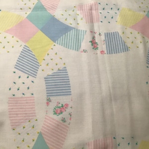 34” double wedding ring cheater cloth quilting  cotton fabric  vintage baby pastel