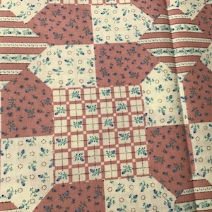 22” patchwork cheater cloth quilting  cotton fabric  vintage pink floral 1989