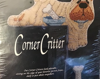 Corner Critter Wrinkles the Dog Designs for the Needle 8X9 Aida 14 count
