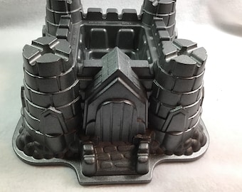 Castle Nordic Ware Bundt Baking Pan