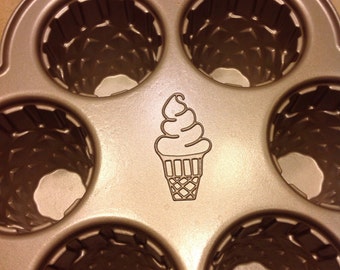 Nordic Ware Ice Cream cone cupcake mold baking pan