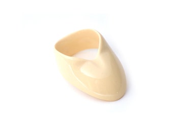 Vermil Archery Thumb Ring - Victory Ivory - Protective Gear for Thumb Draw in Traditional Archery