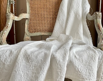 Organic braided matelasse store duvet cover